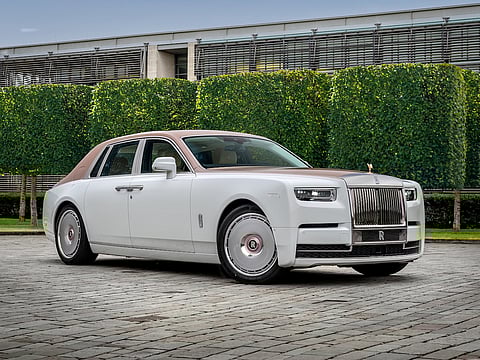 The Phantom Dentelle features a unique embroidery suite that brings the couture lace inspiration to life inside the cabin.