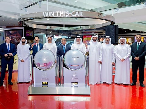Top officials from Dubai Duty Free conducted the draw for the Dubai Duty Free.