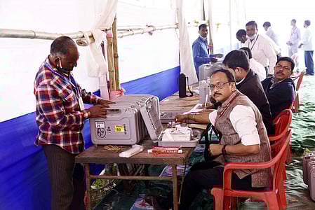 As of August 23, documents of 98.2 per cent of electors have been received, with only 1.8 per cent pending submission before the September 1 deadline.