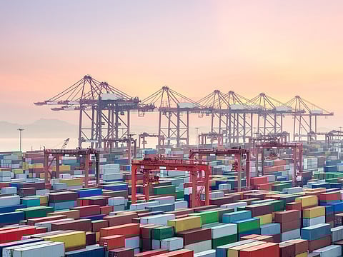 Free zones in the UAE offer incentives such as full foreign ownership, simplified licensing procedures, state-of-the-art infrastructure, and access to vibrant business ecosystems.