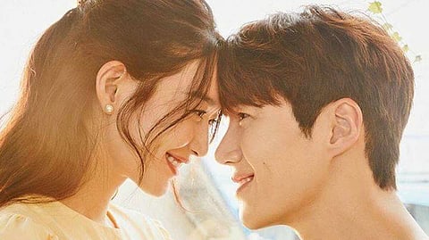 Hometown Cha Cha Cha stars Kim Seon-ho and Shin Min-a.