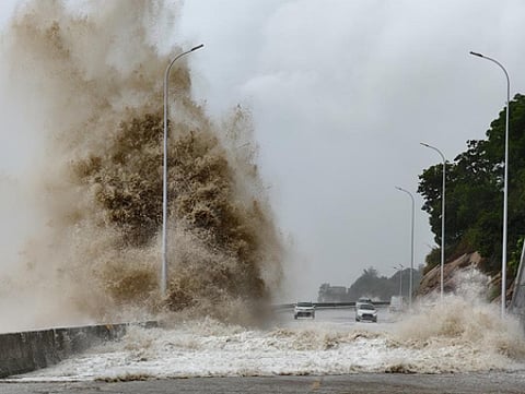 Typhoon Podul makes landfall in eastern Taiwan