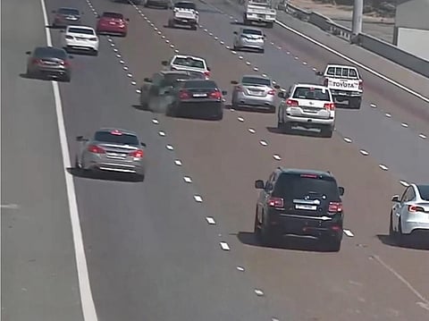 Abu Dhabi Police urge drivers to avoid stopping on roads during emergencies