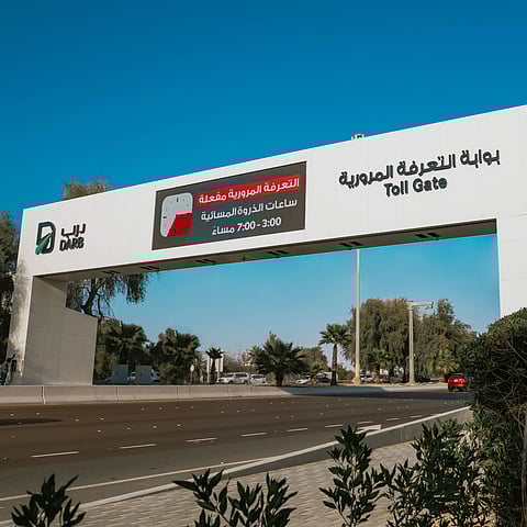 Toll fees will continue to be charged at Dh4 per crossing through Darb gates in Abu Dhabi.