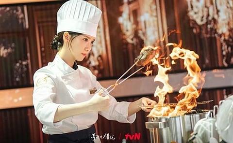 Fans do enjoy the absurdity and charm of the show’s premise — a cooking survival saga in the royal court, where each dish can literally mean life or death.