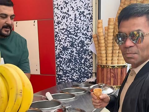 Manny Pacquaio vs Turkish ice cream vendor.