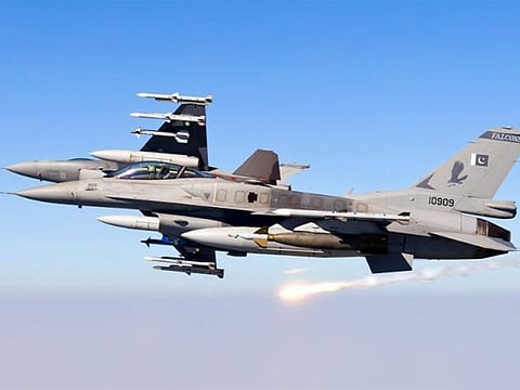 The Pakistan Air Force (PAF) is expected to equip its fleet of F-16 Falcon fighter jets with the newly procured AMRAAM missiles.