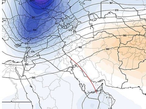 Meteorologists described the event as distinctive, noting that such hybrid systems are relatively rare during the country’s autumn season.