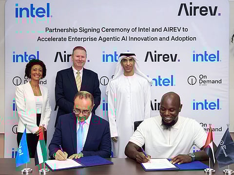 (Back row, L-R): Reem Nasser (Partnership Director META for Intel Corporation), Dermot J. Hargaden (Vice President, Sales and Marketing Group, and General Manager for EMEA for Intel Corporation), and His Excellency Dr Thani bin Ahmed Al Zeyoudi, (UAE Minister of Foreign Trade).
(Front row, L-R): Taha Khalifa (GM of Middle East and Africa for Intel Corporation), and Muhammad Khalid (Founder and CEO of AIREV).