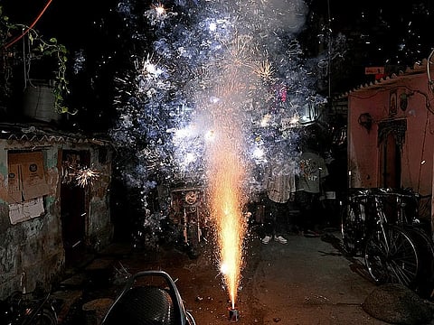 Patrolling teams have been directed to conduct regular checks, while the Central Pollution Control Board (CPCB) and state pollution boards must monitor air quality and submit reports. Bursting will be restricted to 6pm – 10pm during the four-day window.