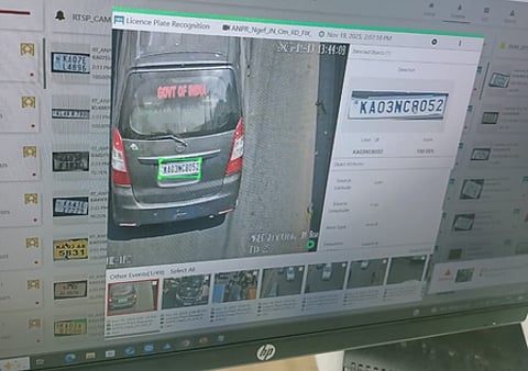 Police Commissioner Seemanth Kumar Singh has ordered intensified checks at all exit points and deployed two additional teams, along with DCP-level officers, to track down the suspects.