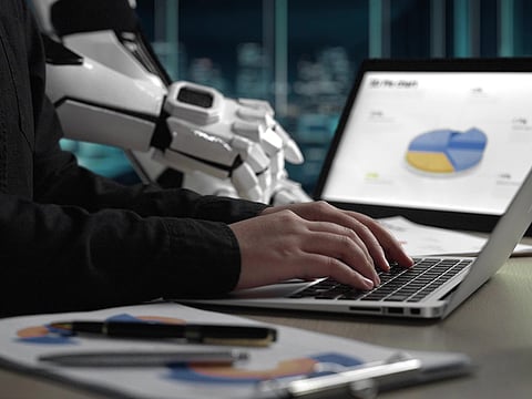 Transforming Hybrid Work: AI tools enhance communication and productivity