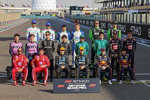 Drivers during the end of the season group photograph at the Formula 1 Etihad Airways Abu Dhabi Grand Prix 2025.