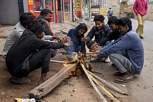 Large parts of India continued to reel under severe winter conditions on Sunday,
