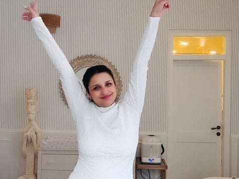 New mommy Parineeti Chopra says she is dealing with ‘postpartum symptoms’