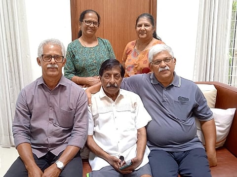 Cyriac Philip (sitting extreme right) and family members with Sreenivasan during their last meeting in August 2023.