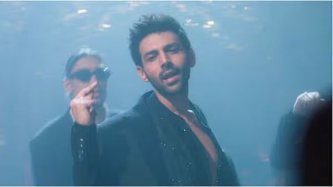 Kartik Aaryan in Saat Samundar paar