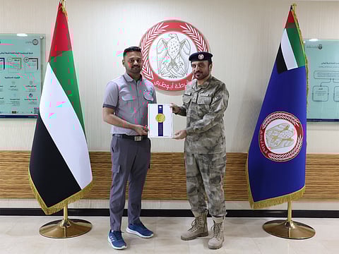 Abu Dhabi Police commended the individuals' selfless acts and strong sense of solidarity.