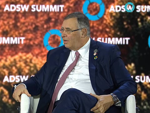 TotalEnergies cautions on Venezuela oil amid high costs and constraints.