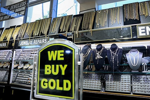 Dubai gold rally back on track as US data rattles markets.