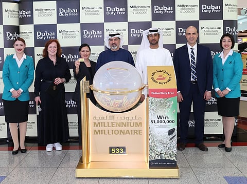 Dubai Duty Free's Deputy Managing Director Salah Tahlak, SVP – Marketing Sinead El Sibai, SVP – Loss Prevention and Corporate Security Zayed Al Shebli, Manager – Customer Service Department Ardhee Rose Adato-Draaijer and Duty Manager – Retail Ahmad Shouckair conducted the draw for Dubai Duty Free Millennium Millionaire Series 533.