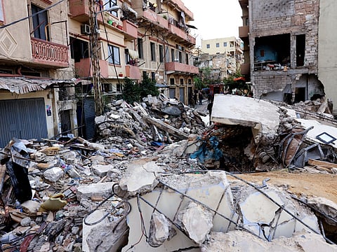 Old building collapses in Iraq's Kirkuk