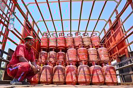 Authorities have said that a surge in advance bookings of LPG cylinders driven by consumer anxiety is beginning to ease.