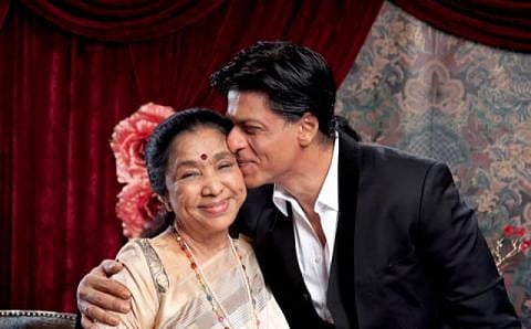 Shah Rukh Khan with Asha Bhosle