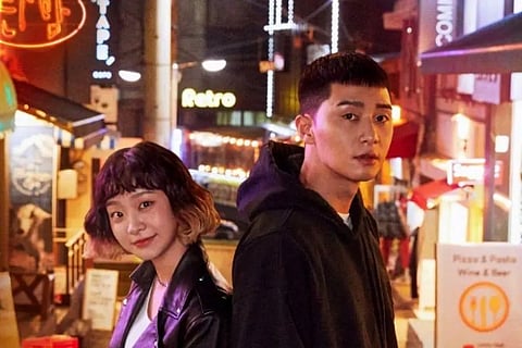 Park Seo-joon and Kim Da-mi in Itaewon Class