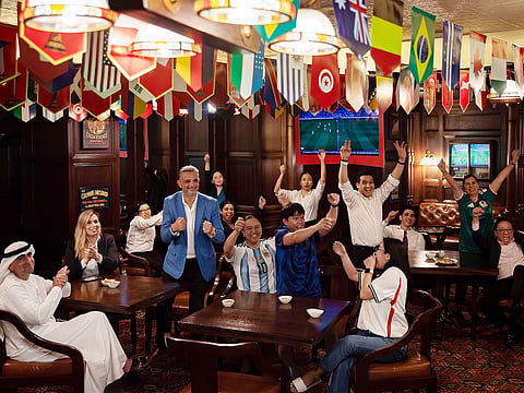 The Pub English Bar, Radisson Blu Hotel Dubai
