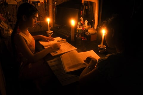 655 million people worldwide still live without electricity: UN report