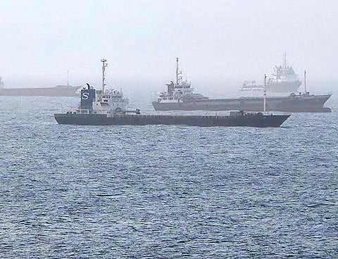 Houthis claim attacks on Yemeni forces as Iran-Oman Hormuz deal nears