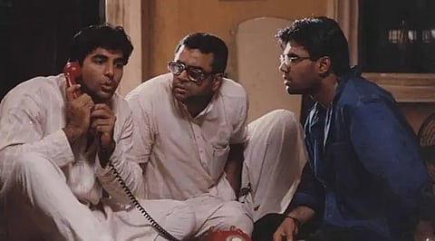 Akshay Kumar, Paresh Rawal and Suneil Shetty in Hera Phera.