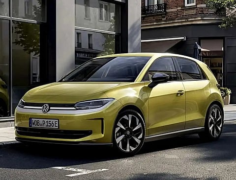 Volkswagen is betting on its new family of electric city cars to fight back against Chinese automakers like BYD. The VW ID. Polo is already sold out across all trims, as per German newspaper Automobilwoche. The base VW ID. Polo Trend with the 37 kWh battery, starts at just €24,995, or about $29,000, and offers a WLTP range of 334 km (207 miles).