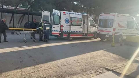 Jordan’s Desert Highway bus crash leaves five dead and 17 injured near Al Sultani, with emergency teams rushing victims to hospital for treatment.