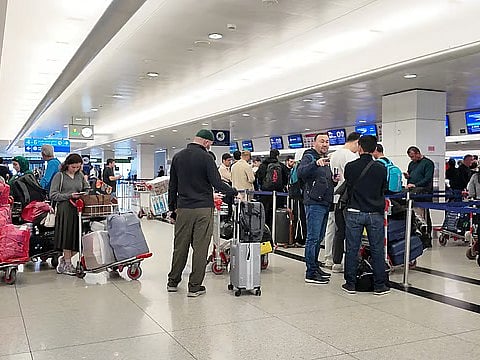 Stay updated on UAE–Riyadh flights as Emirates, Etihad, flydubai, and Air Arabia report cancellations. Check airline websites for real-time updates.