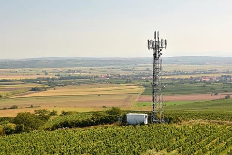 Starlink Mobile targets 80,000 US cell sites to bolster emergency, rural communications