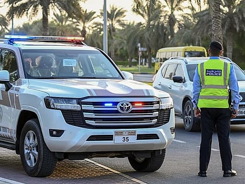 Sharjah Police warn of accident on Emirates Road