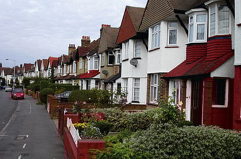 House prices in the UK suburbs outpaced those in city centers during the pandemic as people traded shorter commutes for gardens and indoor space to work from home.