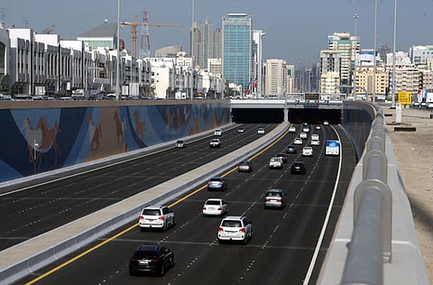 The Shaikh Zayed Tunnel begins on Dalma Street, and allows motorists to travel uninterrupted to the Corniche area and Mina Port.