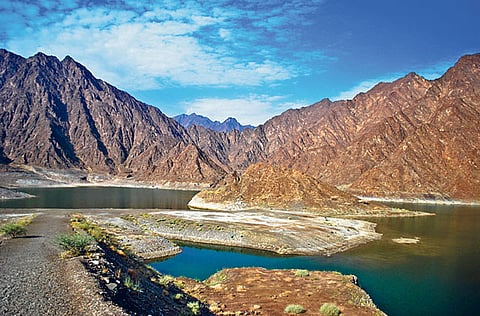 More than 155,000 people use the Hatta crossing
every month to travel between the UAE and Oman.