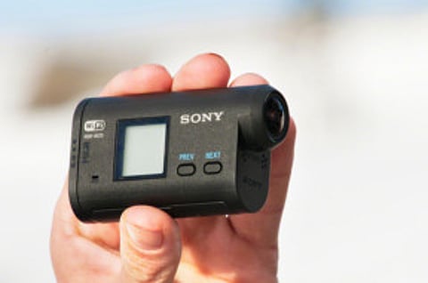 Shoot blur-free action videos on the move