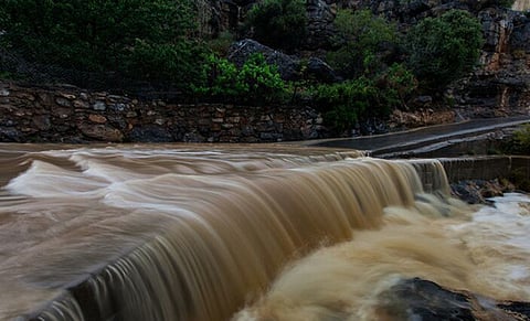 Lightning kills 2 in Oman storms