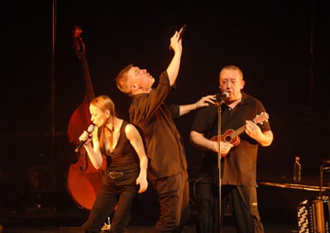 Les Grandes Bouches swing into town