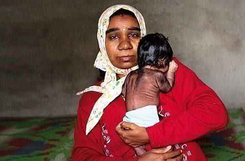 Shariq Alla Qaband/Cover Asia Press