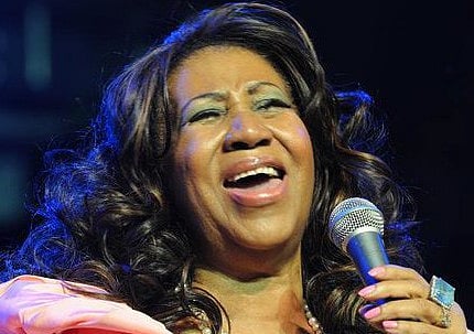 D-I-S-R-E-S-P-E-C-T: Aretha slams waiter