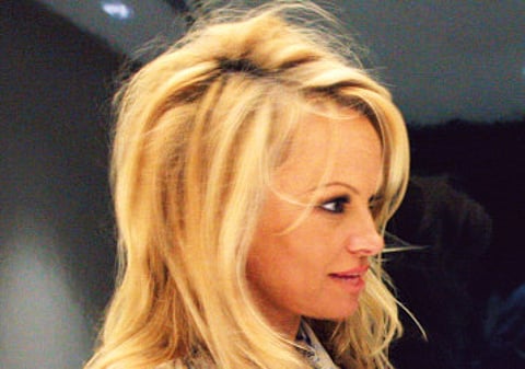 Pamela Anderson files for divorce, again