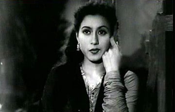 Bhatt buys rights of song ‘Aayega Aane Wala’ for ‘Khamoshiyan’