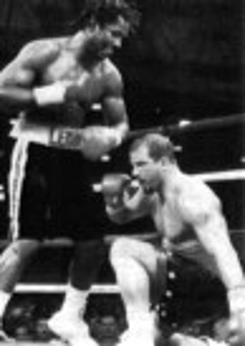 October 7, 1995: Lennox hammers Morrison in sixth