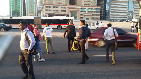 No pedestrian crossing, people risking death